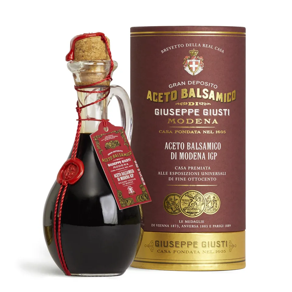 giuseppe-giusti-3-gold-medals-balsamico-250-ml-anforina-mit-box-fruchtig image 1
