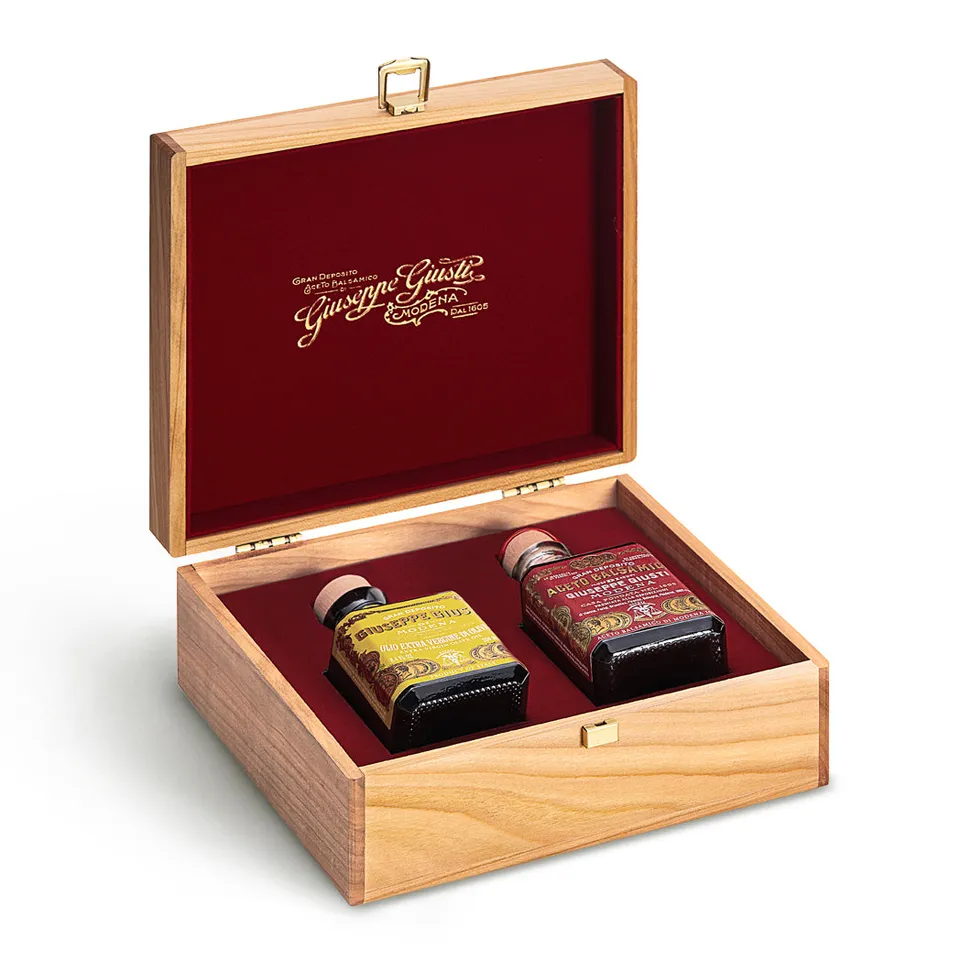 giuseppe-giusti-duo-holzkiste-oliven-l-3-gold-medals-balsamico image 1